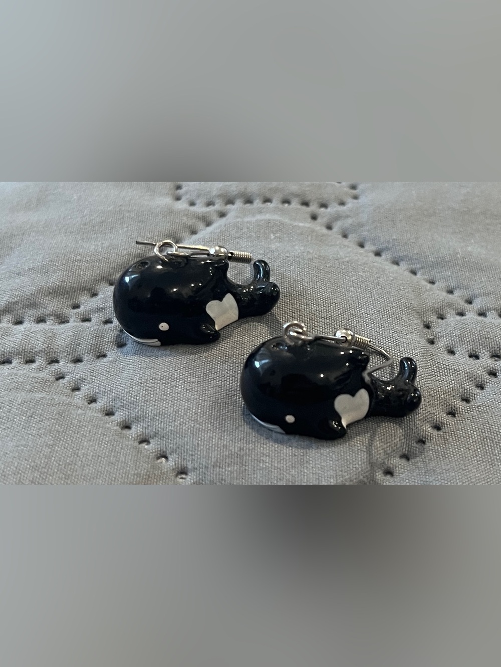 Vtg Marine Sea Life Orca Whale Drop Earrings Glossy Enamel Kitsch 90s